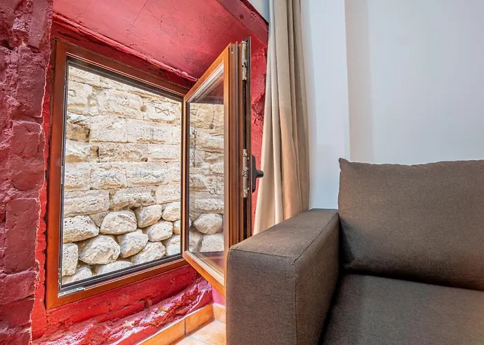 Apartamento 1 En La Muralla Romana Junto A La Catedral